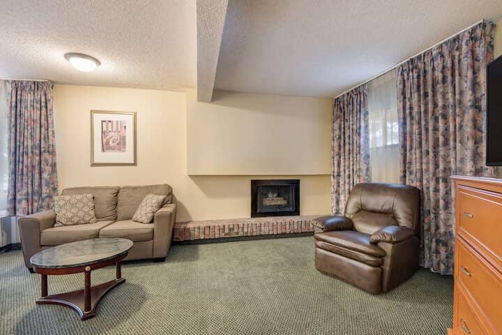 Room 9 of 41