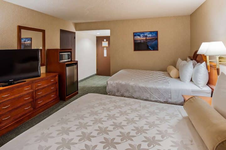 Room 5 of 41