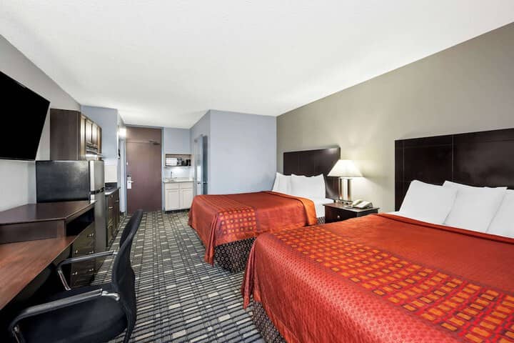 Room 21 of 47