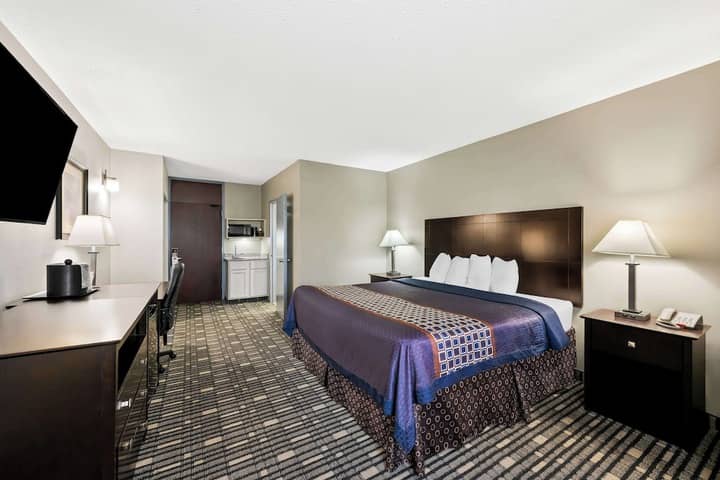 Room 5 of 47