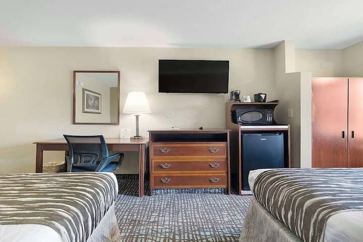 Room 29 of 43