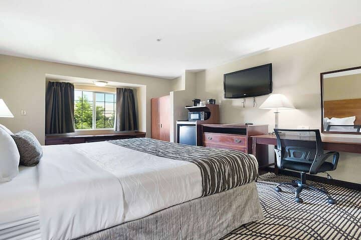 Room 7 of 43