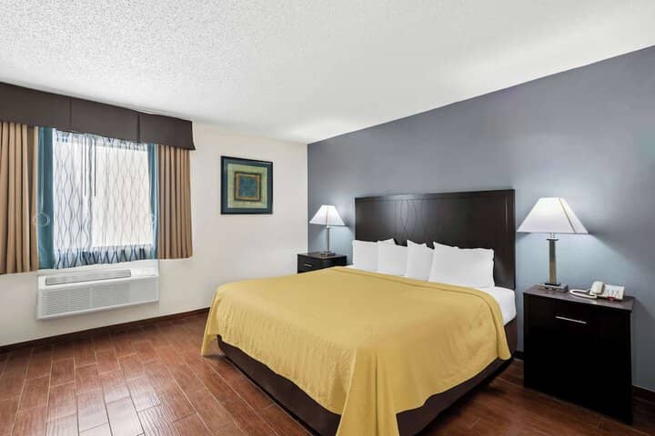 Room 15 of 47