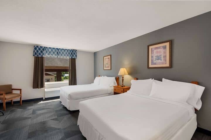 Room 19 of 37