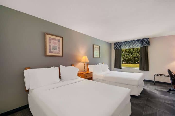 Room 15 of 37