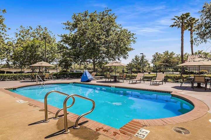 Pool 38 of 43